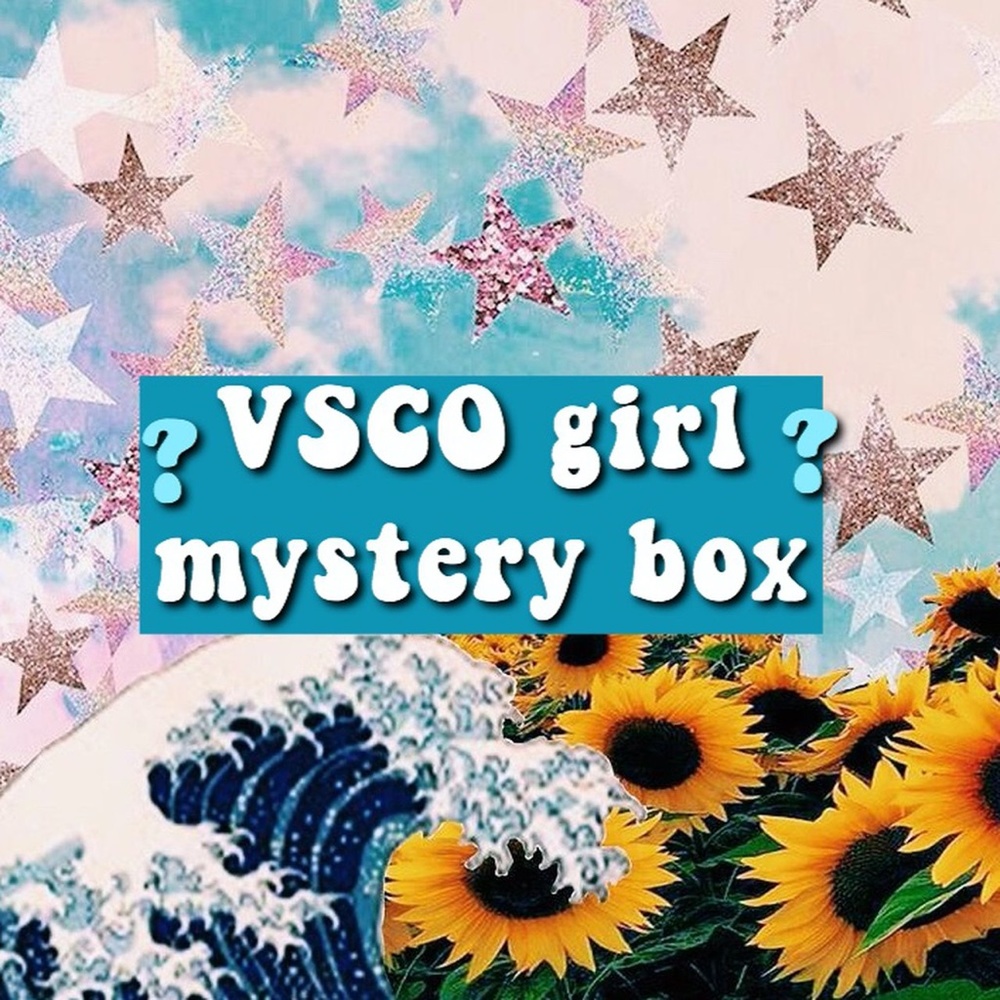 VSCO GIRL MYSTERY BOX